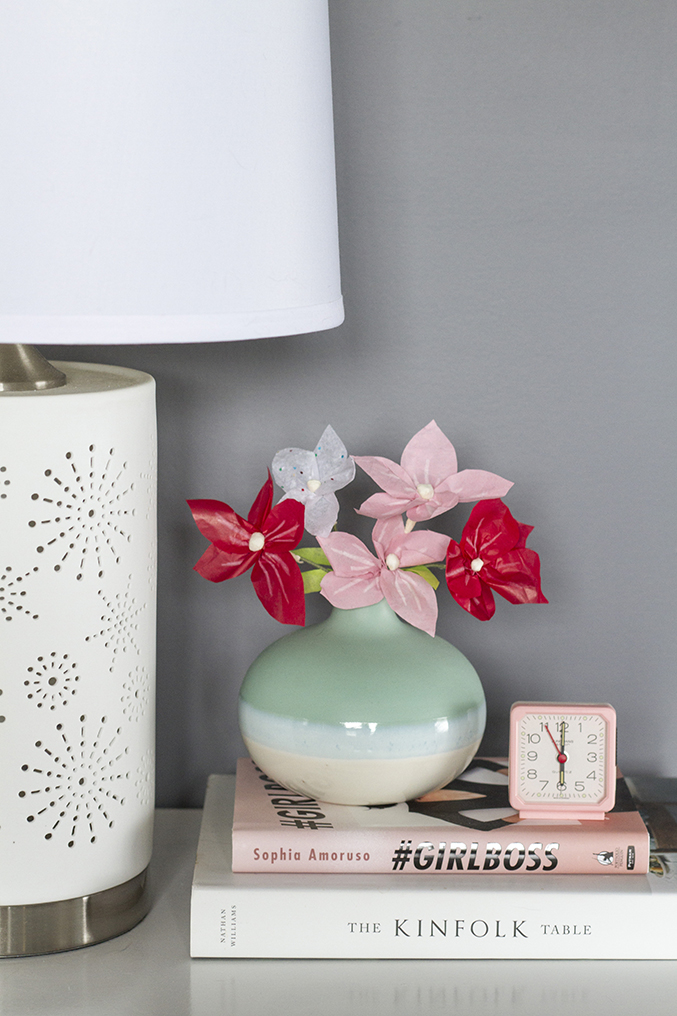 http://www.dreamgreendiy.com/wp-content/uploads/2015/07/26-31446-post/eHow-DIY-Paper-Flowers-19-677.jpg