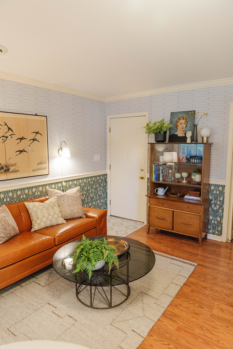 Snug Makeover Using Mixed Wallpapers
