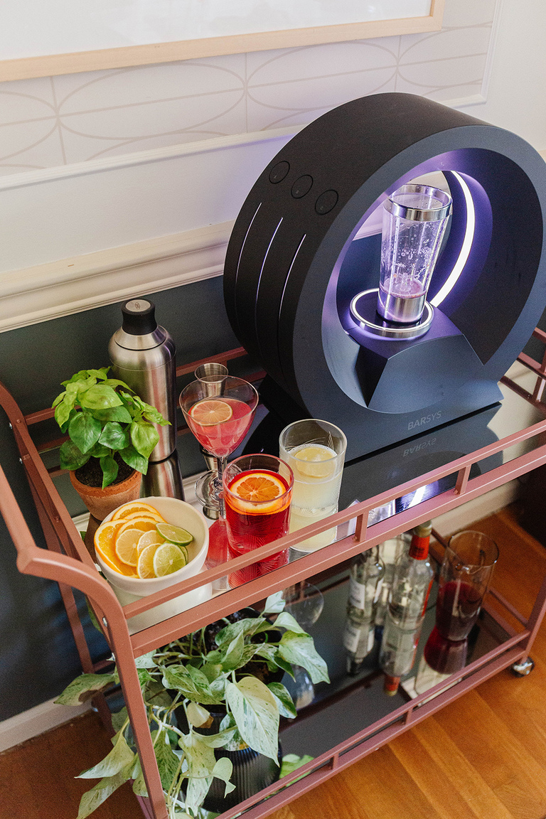 A Smart Cocktail Maker For 2026 Parties