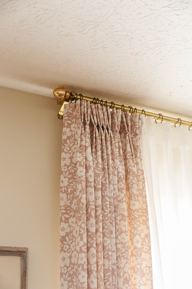 Custom Floral Curtains From UniCurt