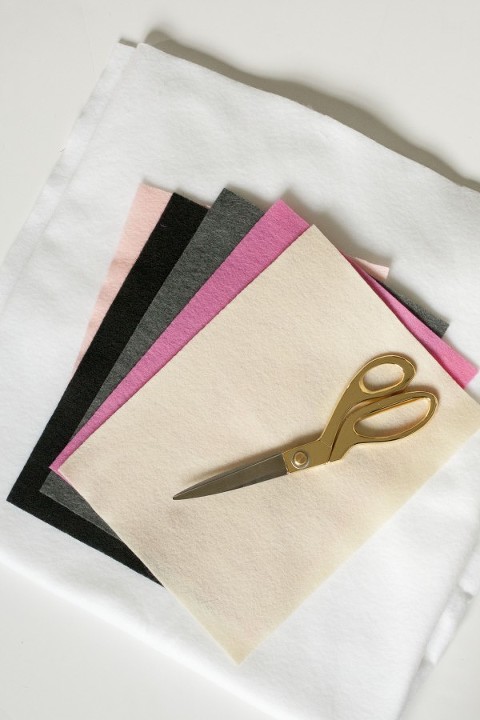 DIY-Felt-Banner-01