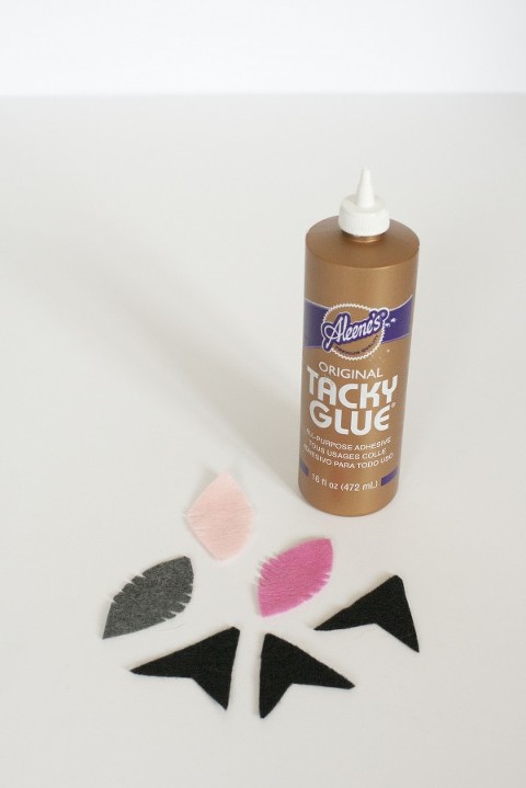 eHow-DIY-Dowel-Felt-Arrows-04