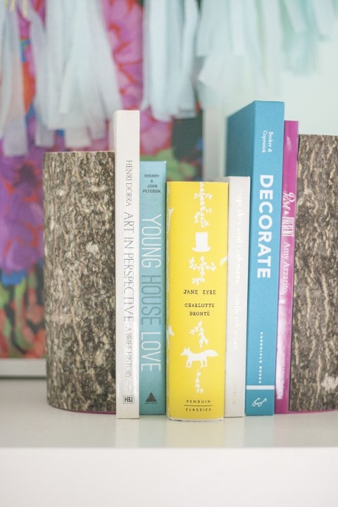 eHow-DIY-Log-Bookends-28