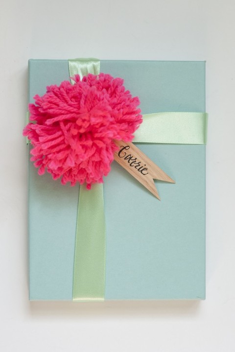 eHow-Veneer-Gift-Tag-17