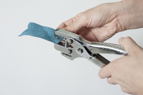 DIY-Leather-Key-Tags-06