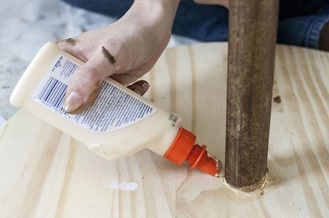 DIY Two-Tone Scarf Stand