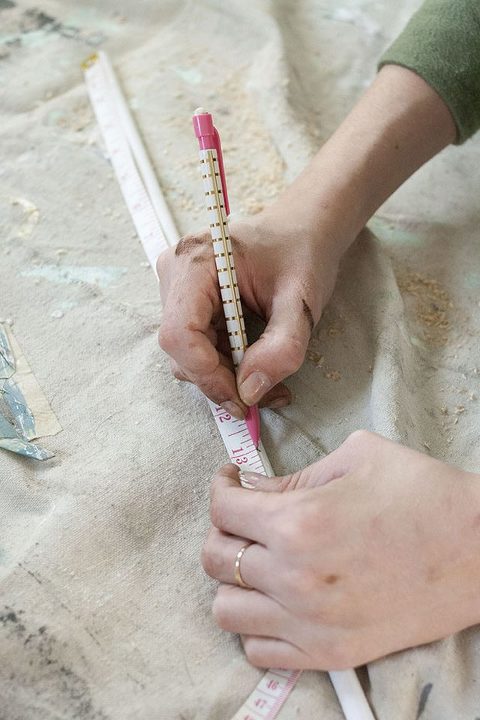 DIY Two-Tone Scarf Stand