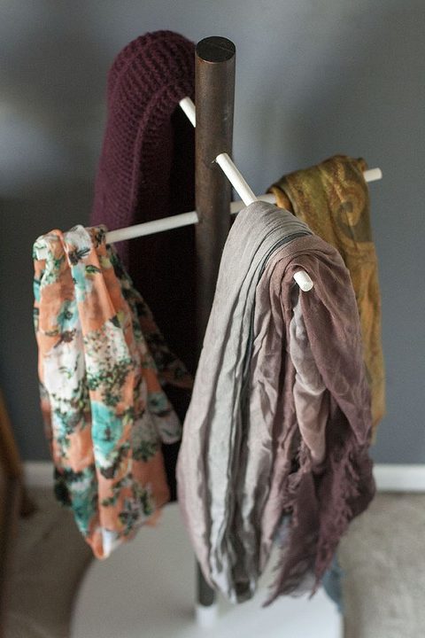DIY Two-Tone Scarf Stand