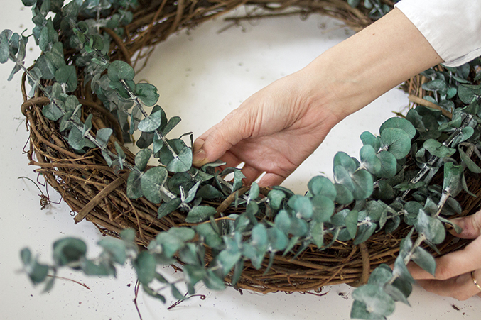 DIY-Seasonal-Wreath-05