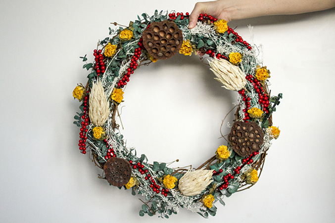 DIY-Seasonal-Wreath-32