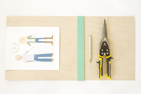 DIY Clipboard Wall Frame & Custom Yellow Heart Art Portrait | Dream Green DIY