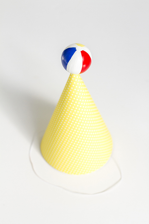 DIY Beach Ball Party Hat | Dream Green DIY + @ehow