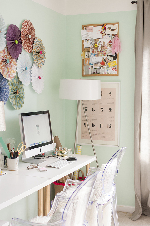 Blogger Stylin Home Tour: Spring Studio | Dream Green DIY