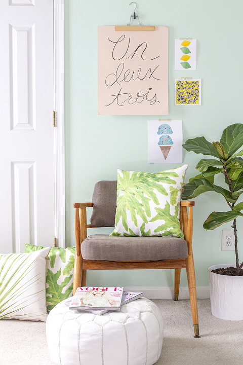 DIY Palm Print Pillows + Free Download | Dream Green DIY