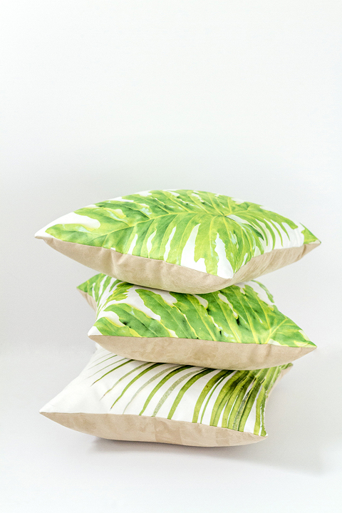 DIY Palm Print Pillows + Free Download | Dream Green DIY