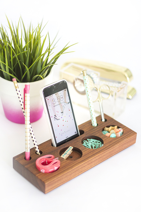 How To Make Your Own DIY Wooden Desk Caddy | Dream Green DIY