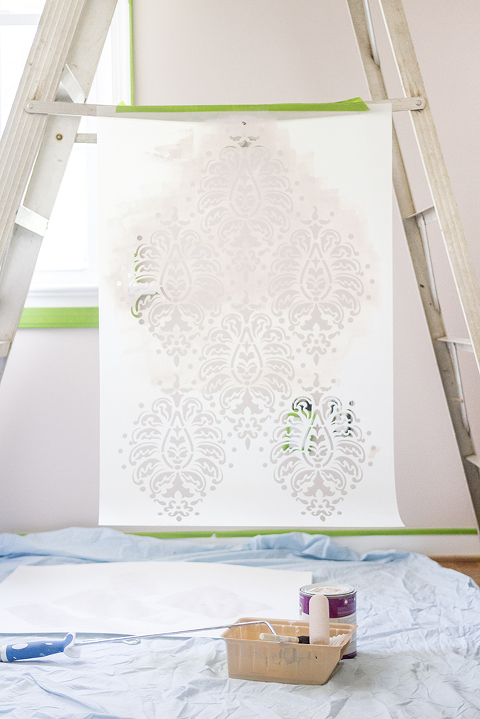 How To Stencil A Feature Wall | Dream Green DIY