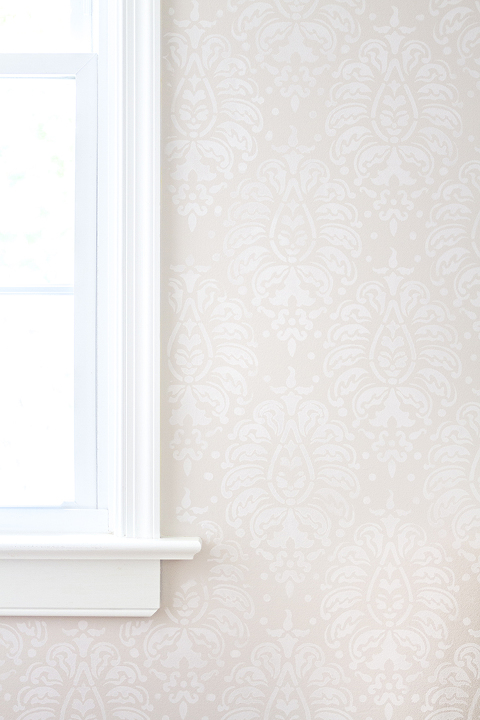 How To Stencil A Feature Wall | Dream Green DIY