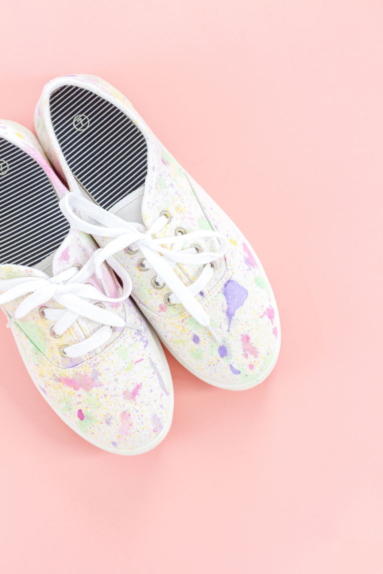 DIY Abstract Paint Splatter Shoes | Dream Green DIY