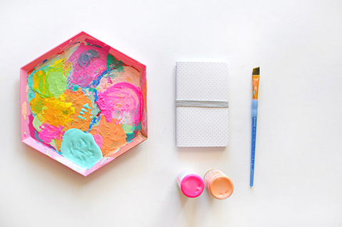 Simple DIY Painted Notebooks | Dream Green DIY + Delineate Your Dwelling