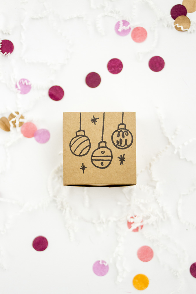 10-Minute DIY Doodle Gift Boxes | Dream Green DIY