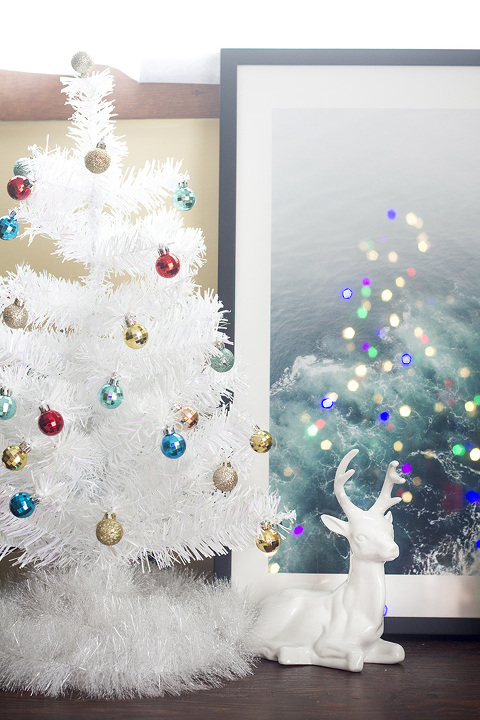 Touring Our Cozy Christmas Time Family Room | Dream Green DIY #bloggerstylinhometours