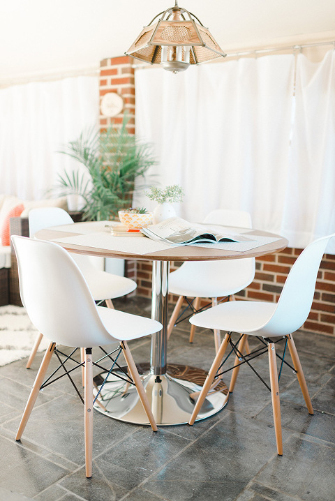 A Mid-Century Sunroom Makeover: Inspiration | Dream Green DIY (Photo: Andrea Pesce)