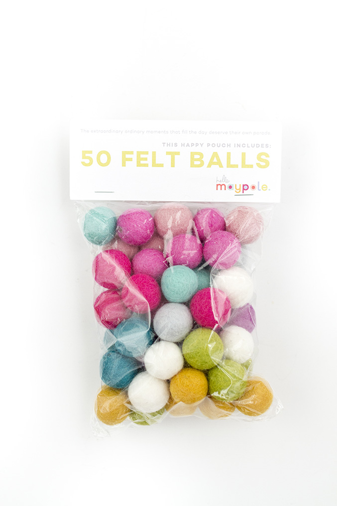 DIY Felt Ball Garland | Dream Green DIY