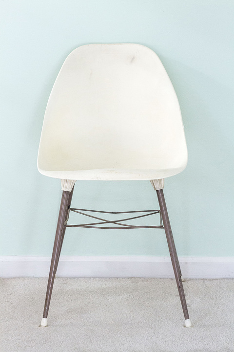 DIY Blush Pink Mid-Century Side Chair Makeover | dreamgreendiy.com