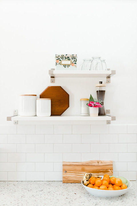 White Subway Tile Backsplash | dreamgreendiy.com