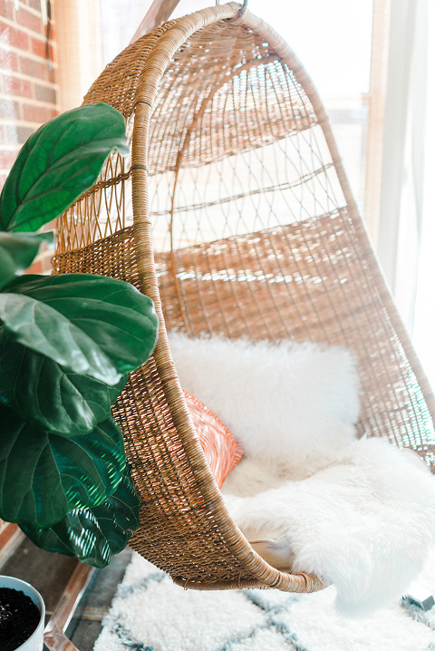 How To Properly Hang A Hanging Rattan Chair | dreamgreendiy.com + @ehow (Photo by @photopesce)