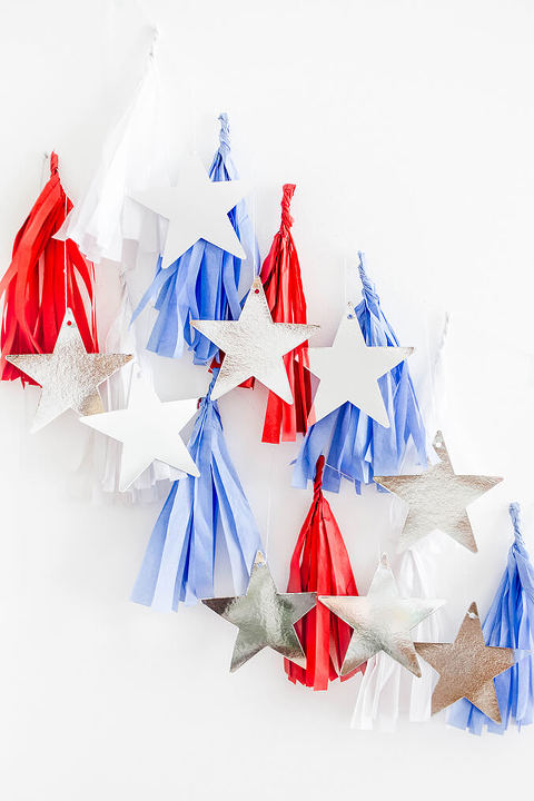 DIY Red, White And Blue Tissue Paper Fireworks Banner | dreamgreendiy.com + @orientaltrading