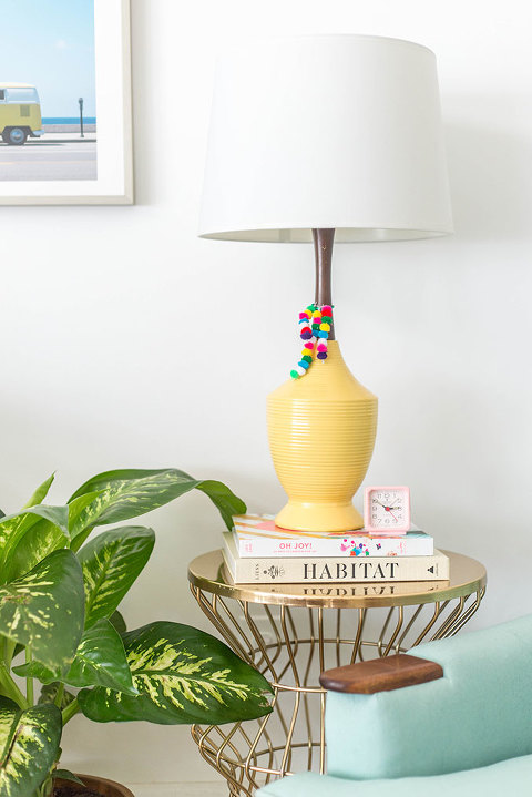 DIY Pom Pom Table Lamp Tassels | dreamgreendiy.com + @orientaltrading