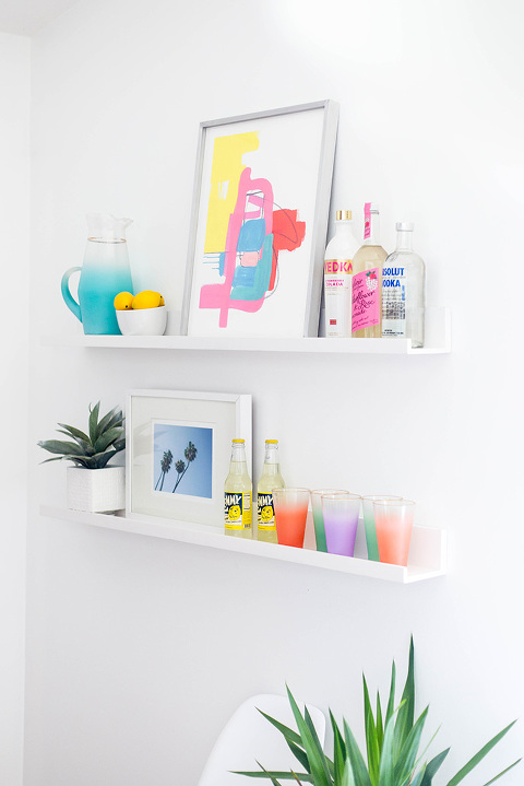 2 Ways To Style Dining Room Wall Shelves | dreamgreendiy.com + @minted