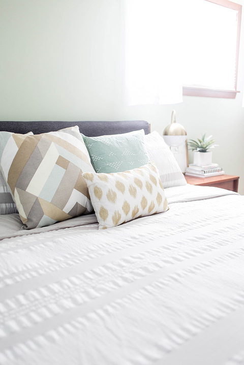 How To Upgrade To A King Size Mattress | dreamgreendiy.com + @Gelfoambed