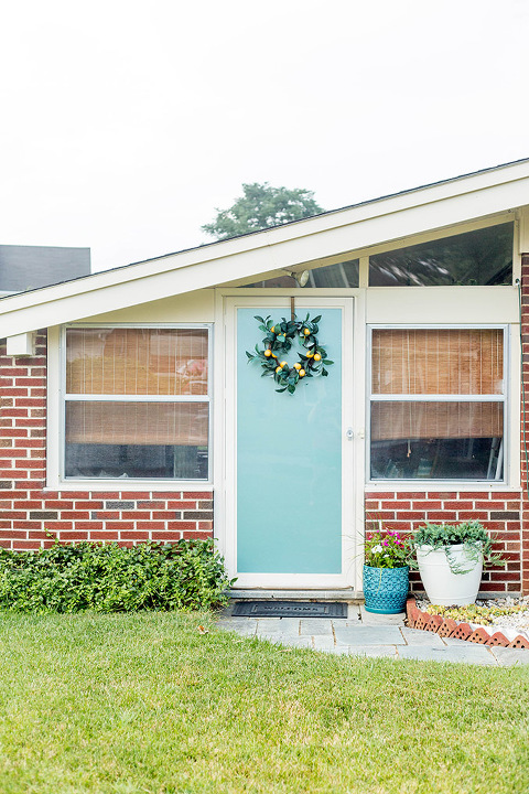 How To Update A Storm Door With Teal Window Film | dreamgreendiy.com + @designyourwall