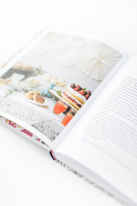 A review of Scandinavian Gatherings by Melissa Bahen @luluthebaker | dreamgreendiy.com