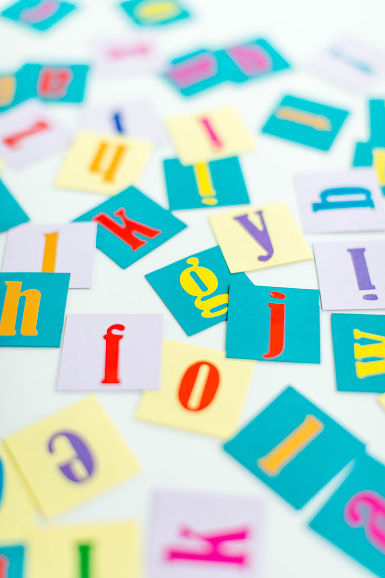 DIY Magnetic Alphabet Message Pieces | dreamgreendiy.com + @orientaltrading