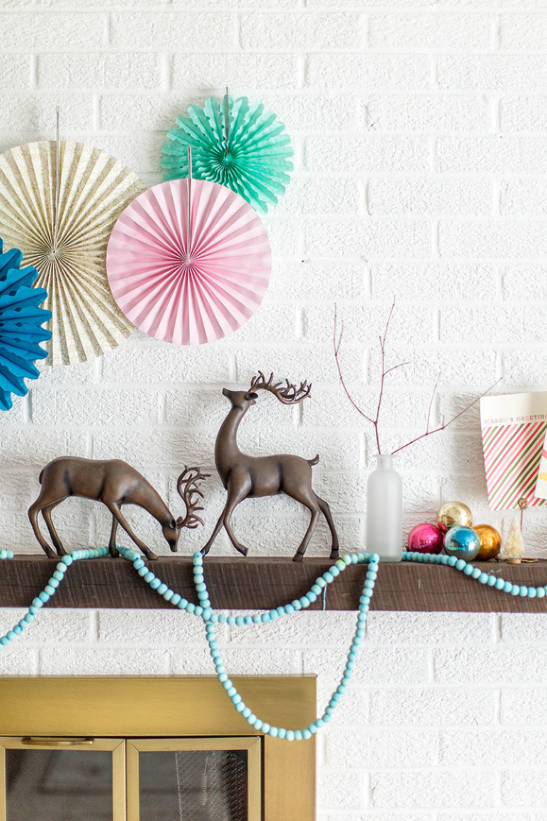 DIY Dyed Wooden Bead Christmas Garland | dreamgreendiy.com + @orientaltrading