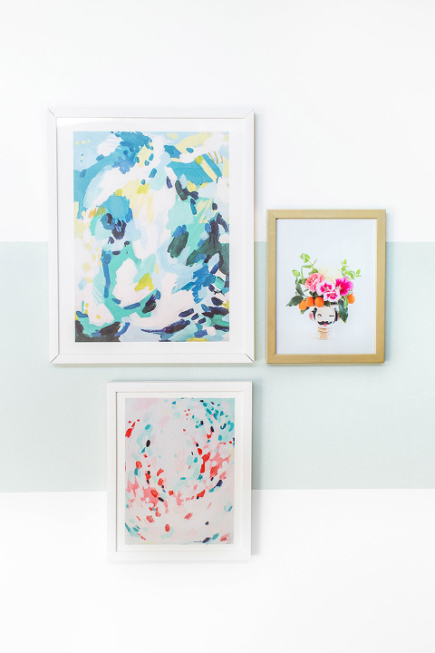 Make Your Gallery Wall Pop With A DIY Painted Wall Block | dreamgreendiy.com + @scotchblue #ad #PrepPaintPull