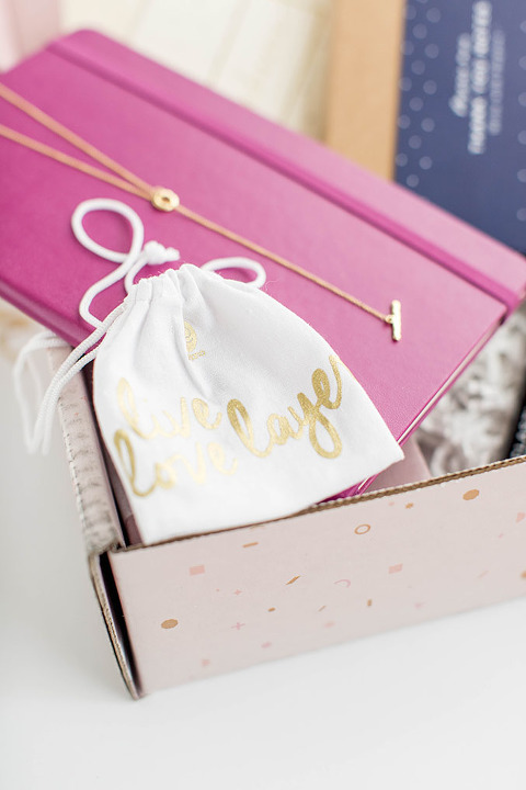 How To #treatyoself This Christmas Shopping Season | dreamgreendiy.com + @fabfitfun