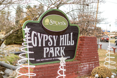 Spending A Day With The Ducks At Gypsy Hill Park | dreamgreendiy.com