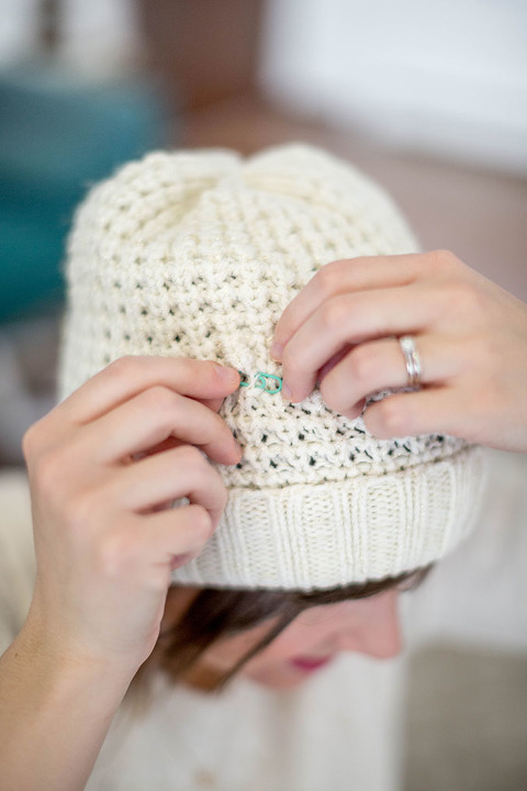 Soothe Your Migraine With A DIY Beanie Ice Pack | dreamgreendiy.com