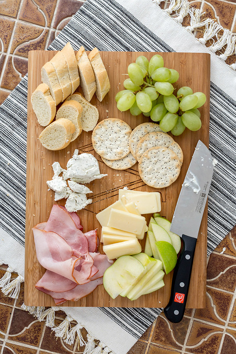 The Perfect At-Home Cheese Board & Wine Tasting | dreamgreendiy.com + @pmallgifts #ad #pmallgifts #personalizationmall