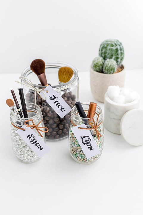 DIY Beaded Makeup Brush Holder | dreamgreendiy.com + @orientaltrading #ad