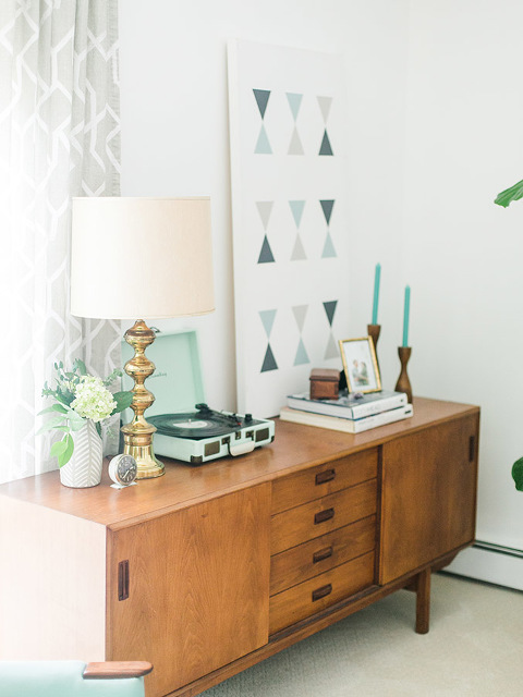 Mid-Century Home Tour | dreamgreendiy.com