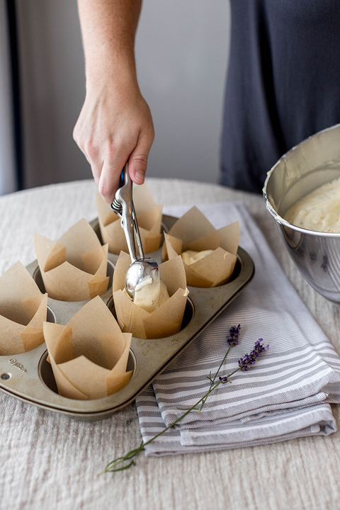 A Recipe For Lemon Lavender Muffins | dreamgreendiy.com