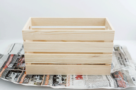 How To Antique A Wooden Crate Without Stain | dreamgreendiy.com + @orientaltrading #ad