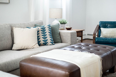 How To Style A Sectional Sofa | dreamgreendiy.com + @InteriorDefine