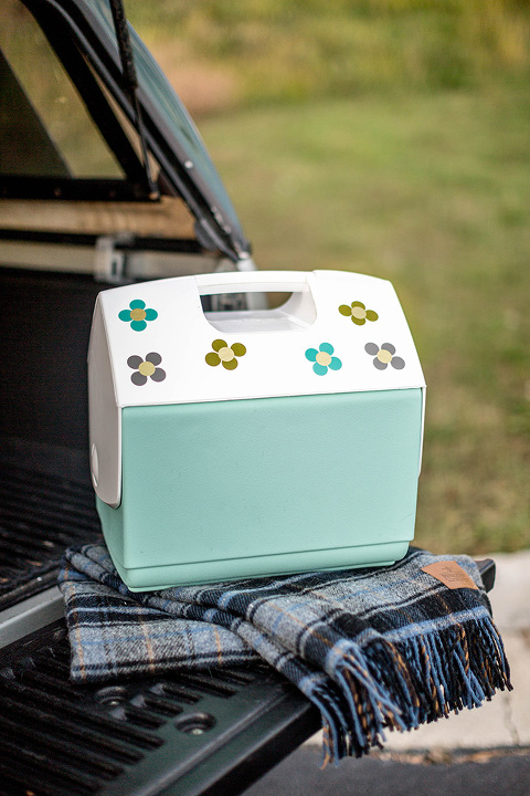 Car Cooler With DIY Retro Flower Stickers